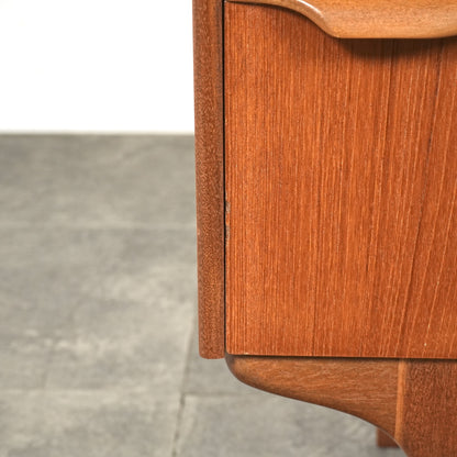 【SUTCLIFFE OF TODMORDEN】ライティングビューロー