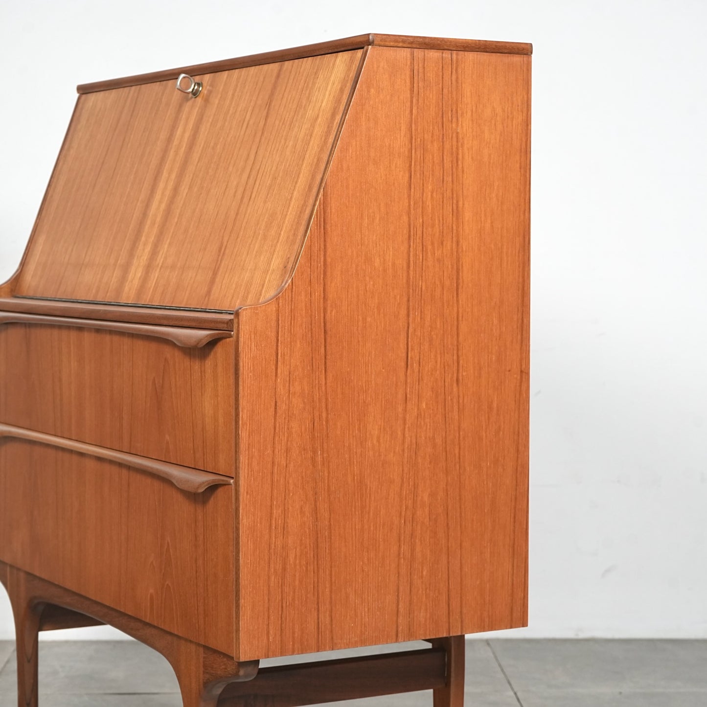 【SUTCLIFFE OF TODMORDEN】ライティングビューロー