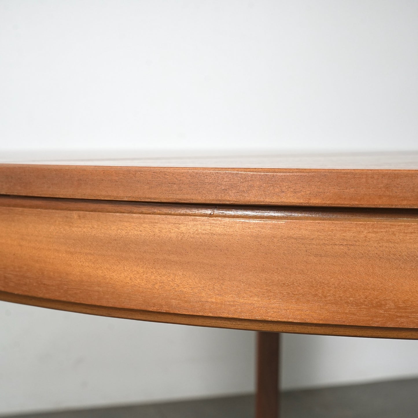 【NATHAN】エクステンション ラウンドテーブル