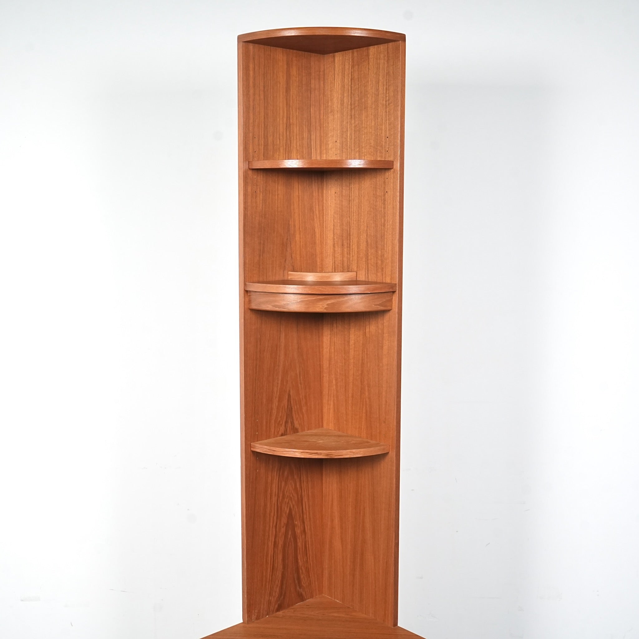 G-PLAN Fresco コーナーキャビネット コーナーボード チーク材 希少 G-PLAN】Fresco コーナーキャビネット – TIME HYPE