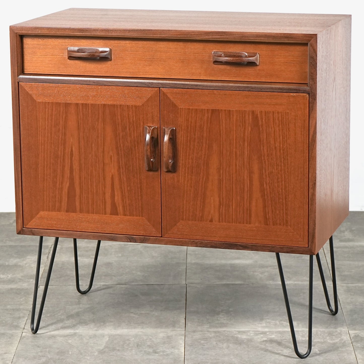 【G-PLAN】Sierra キャビネット(ヘアピンカスタム)