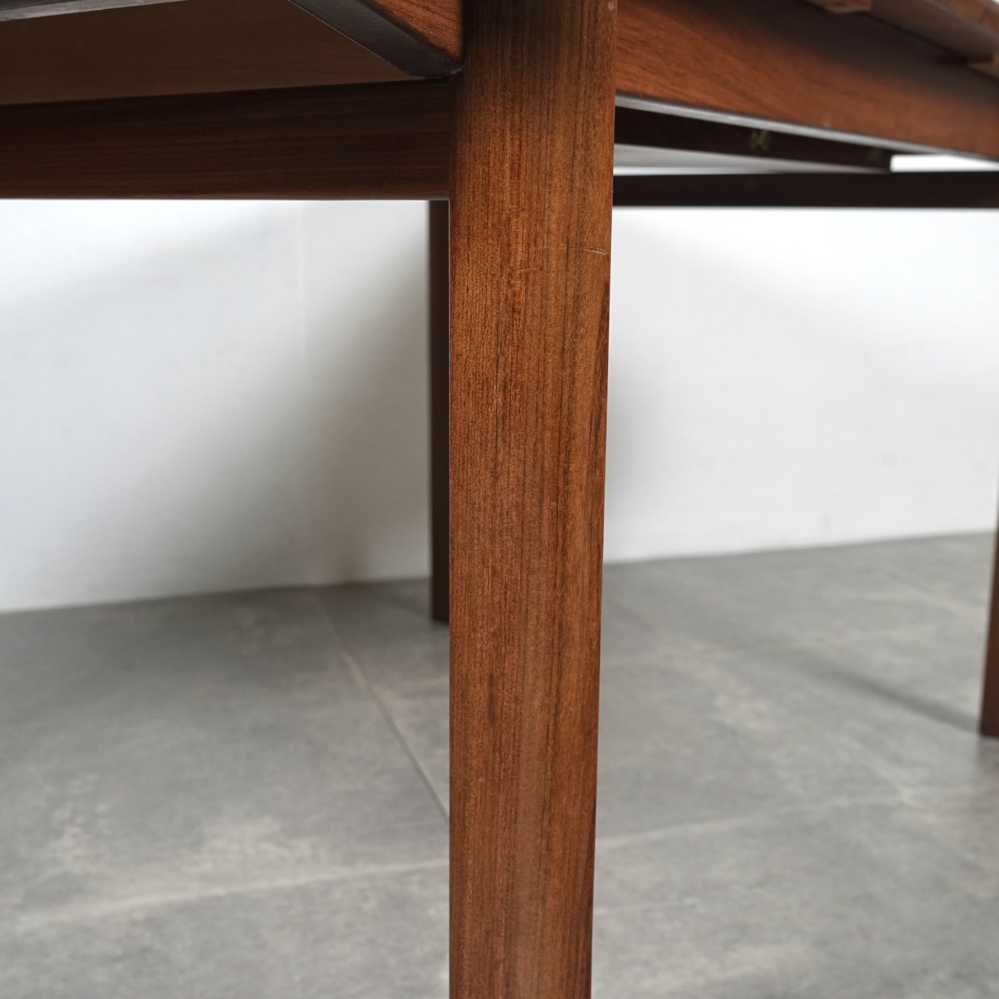 White&Newton】エクステンション ダイニングテーブル – TIME HYPE