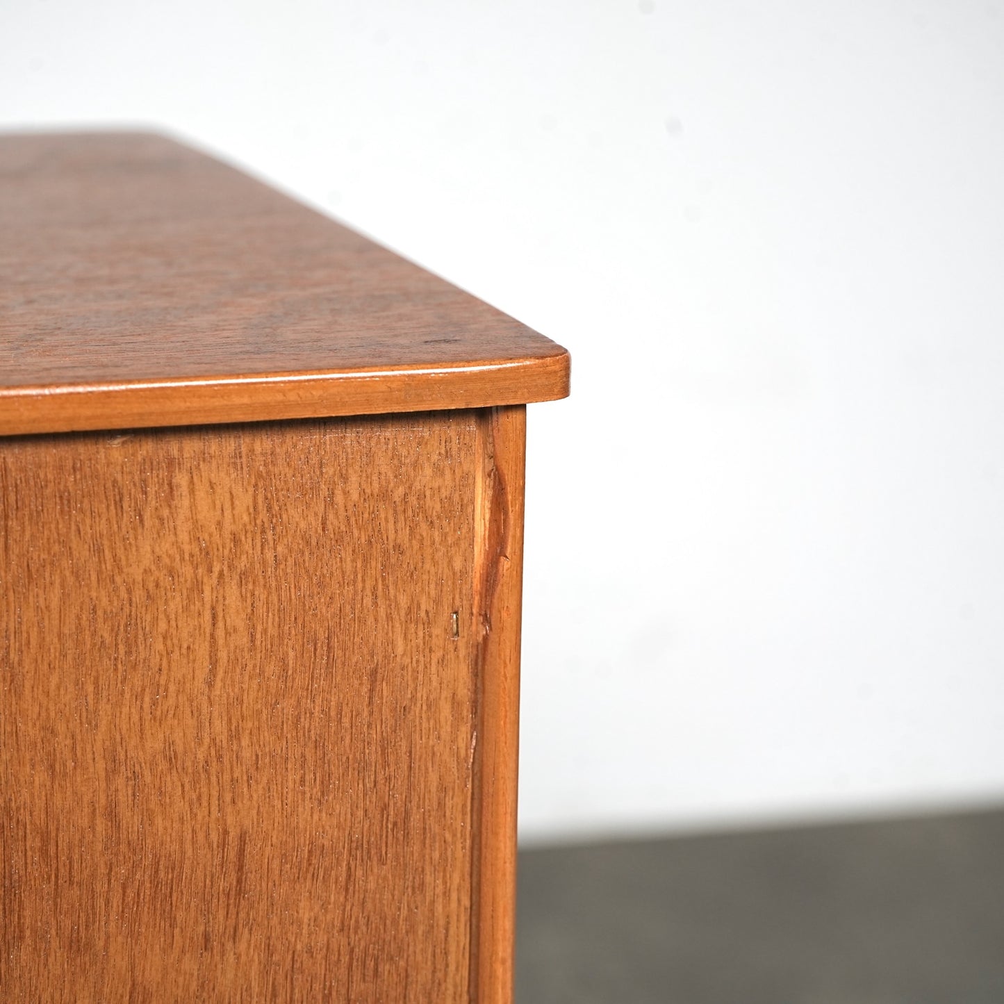 イギリスヴィンテージ サイドキャビネット