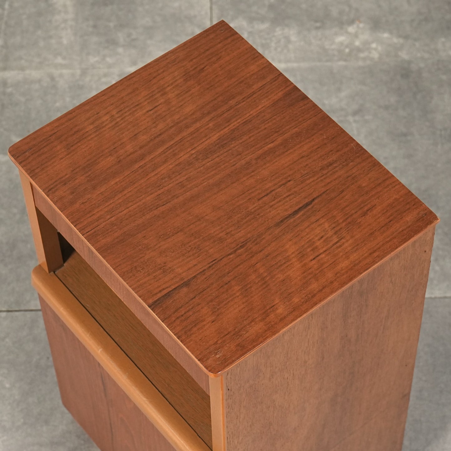 イギリスヴィンテージ サイドキャビネット