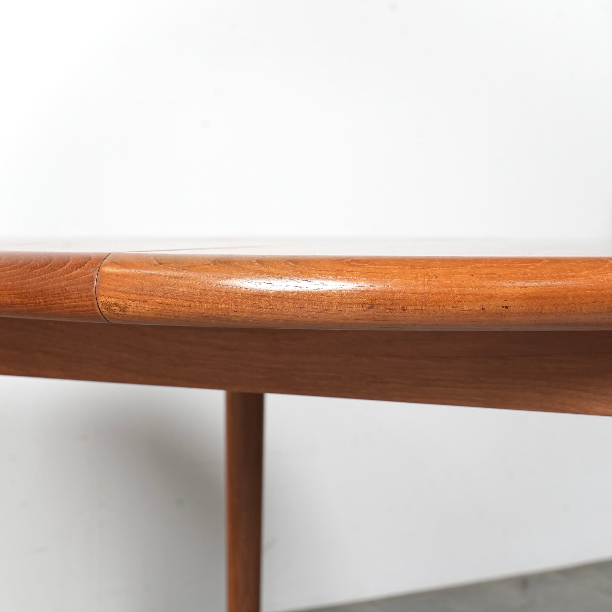 デンマークヴィンテージ エクステンション ラウンドテーブル – TIME HYPE