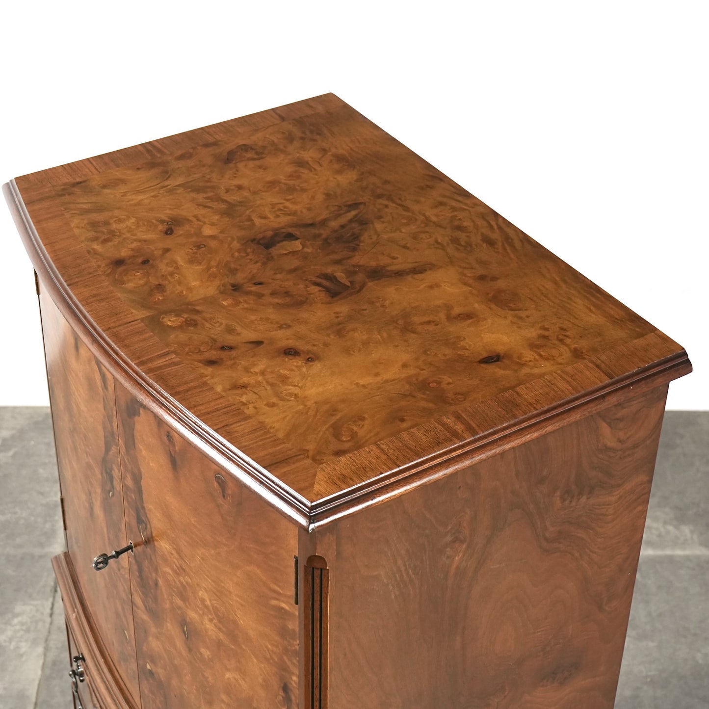 英国クラシック ヴィンテージ キャビネット