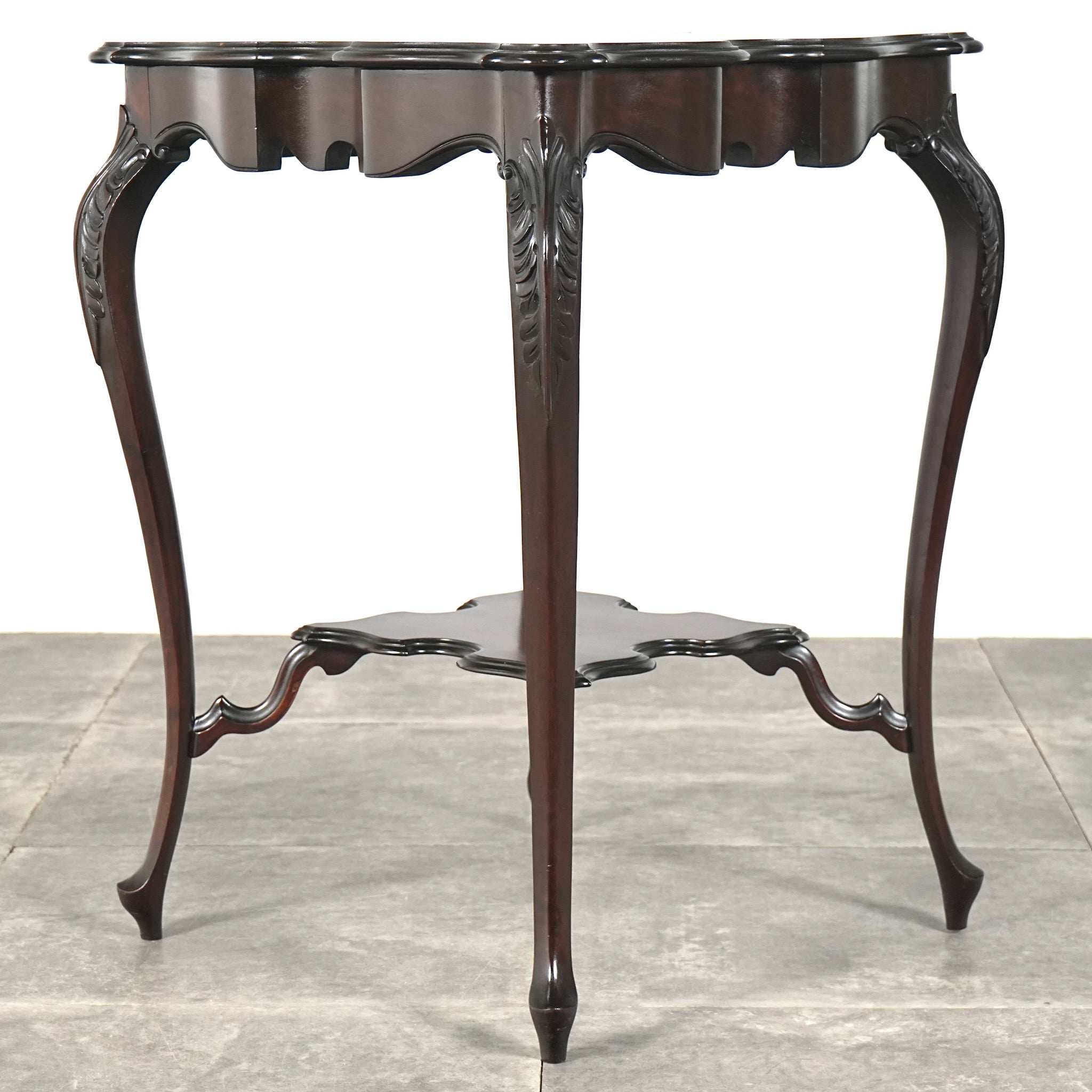 HR615 【希少デザイン】英国アンティーク　オケージョナルテーブル HR615 【希少デザイン】英国アンティーク オケージョナルテーブル