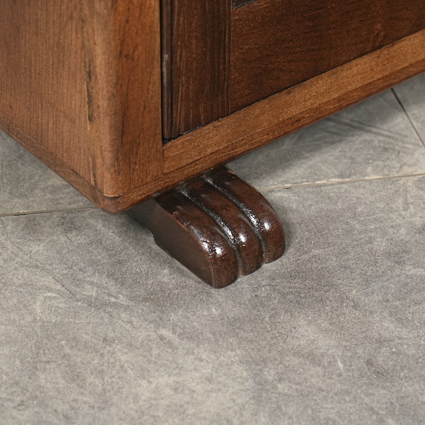 英国アンティーク ガラスキャビネット