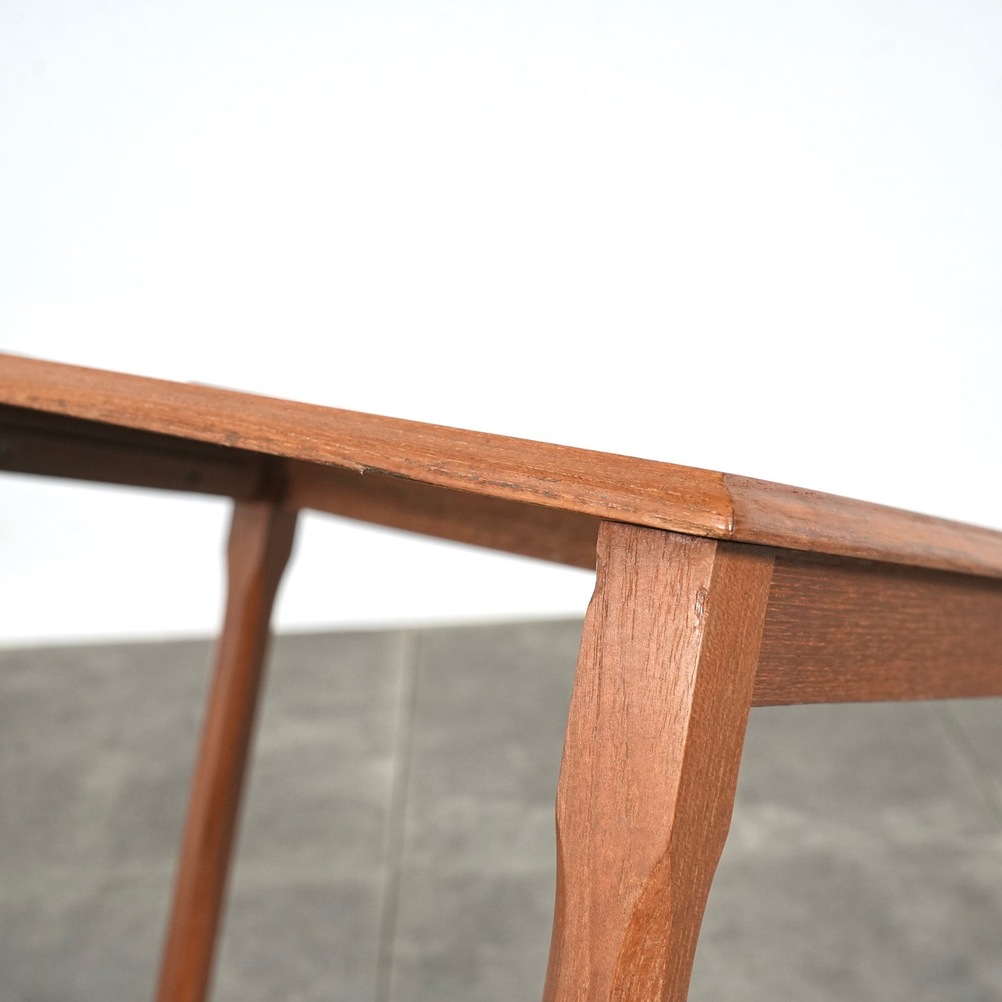 【Mobelfabrikken Toften】タイルトップ ネストテーブル