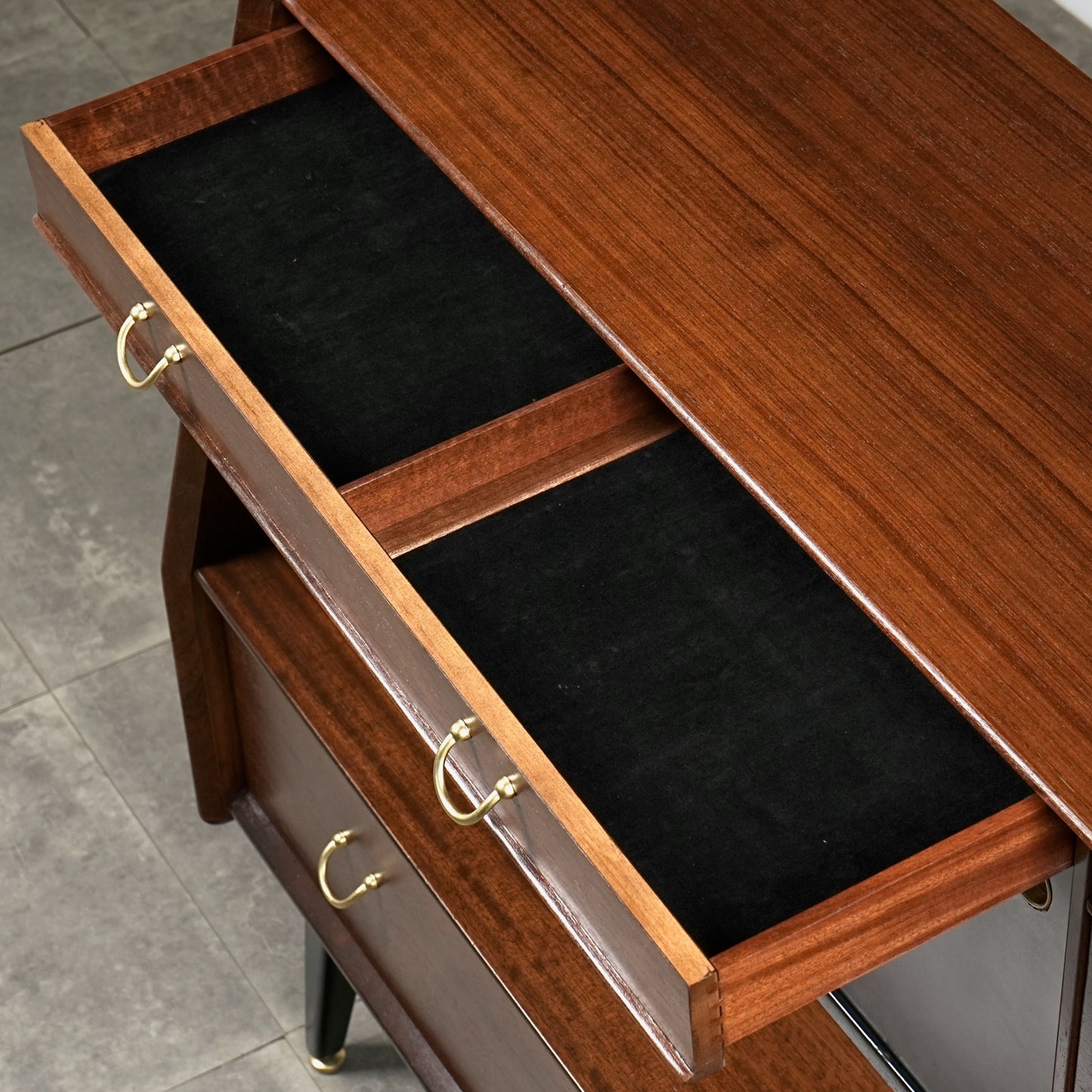 【G-PLAN】Tola&Black サイドボード