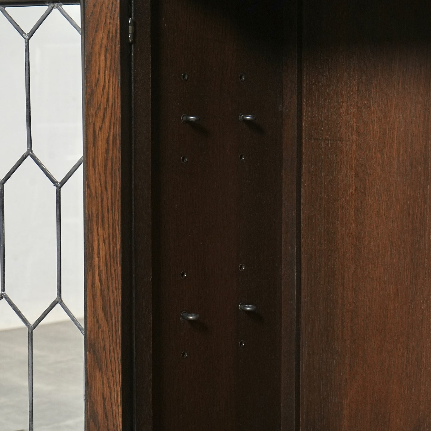 【JAYCEE FURNITURE】ヴィンテージ ガラスキャビネット