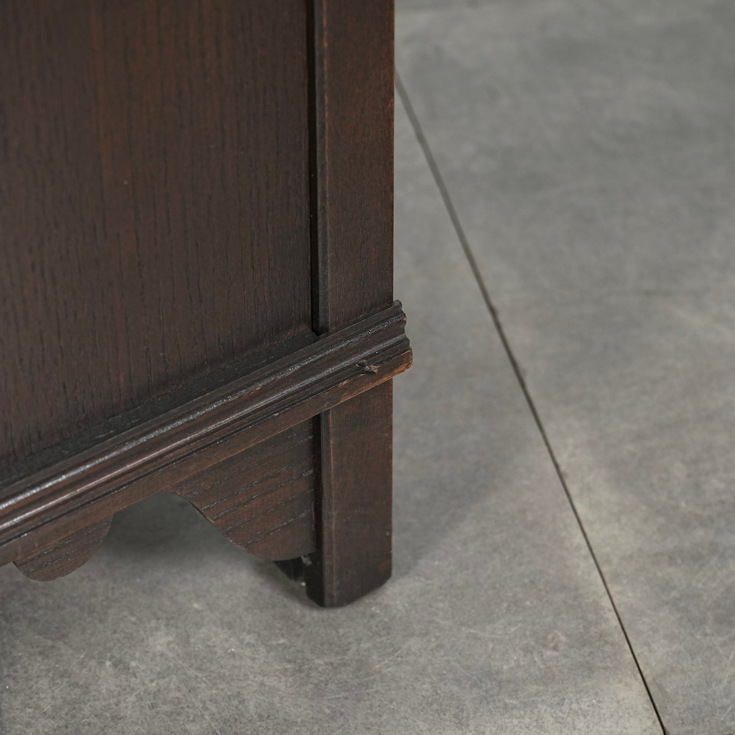 【JAYCEE FURNITURE】ヴィンテージ ガラスキャビネット