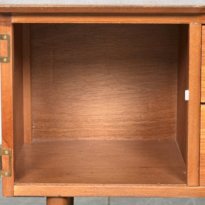 イギリスヴィンテージ サイドボード