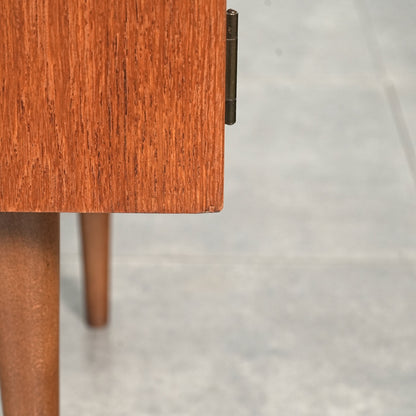 イギリスヴィンテージ サイドボード