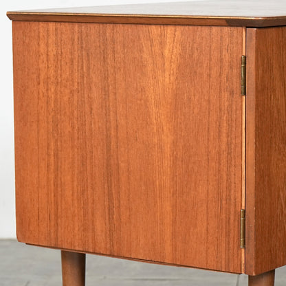 イギリスヴィンテージ サイドボード