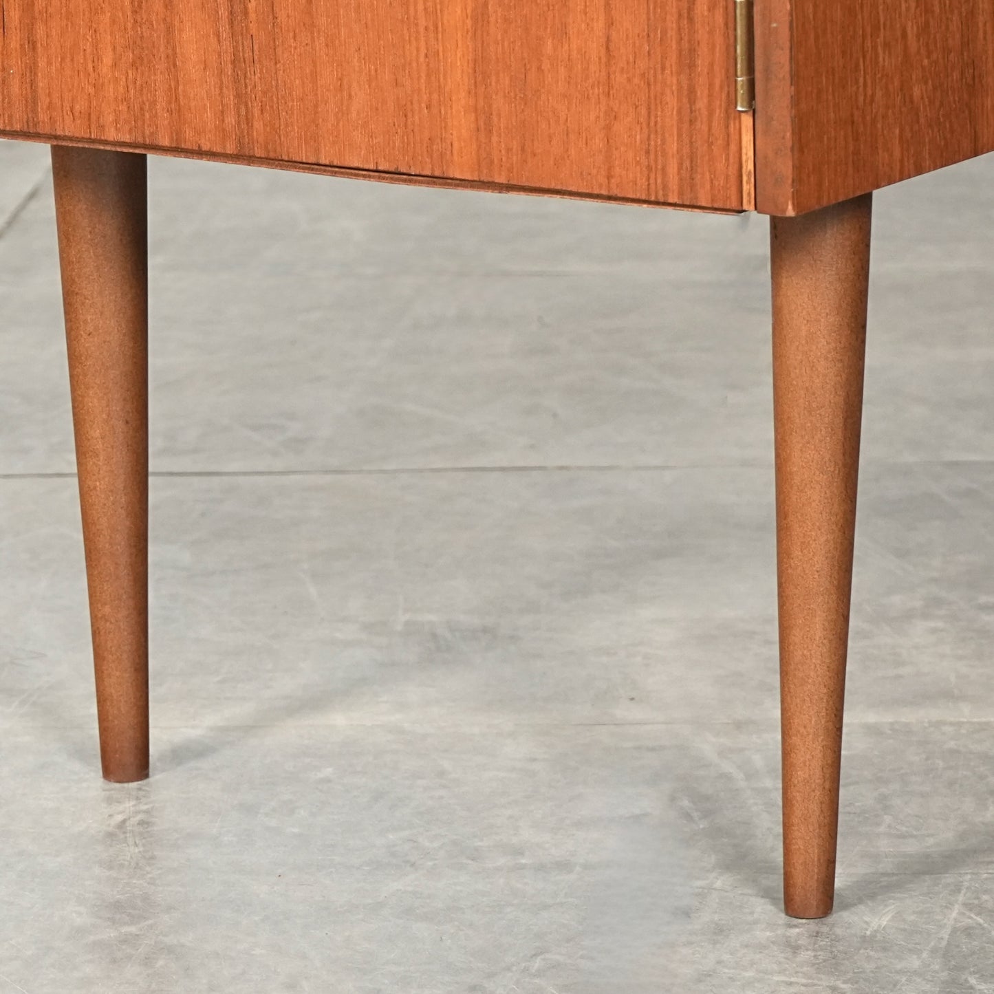 イギリスヴィンテージ サイドボード