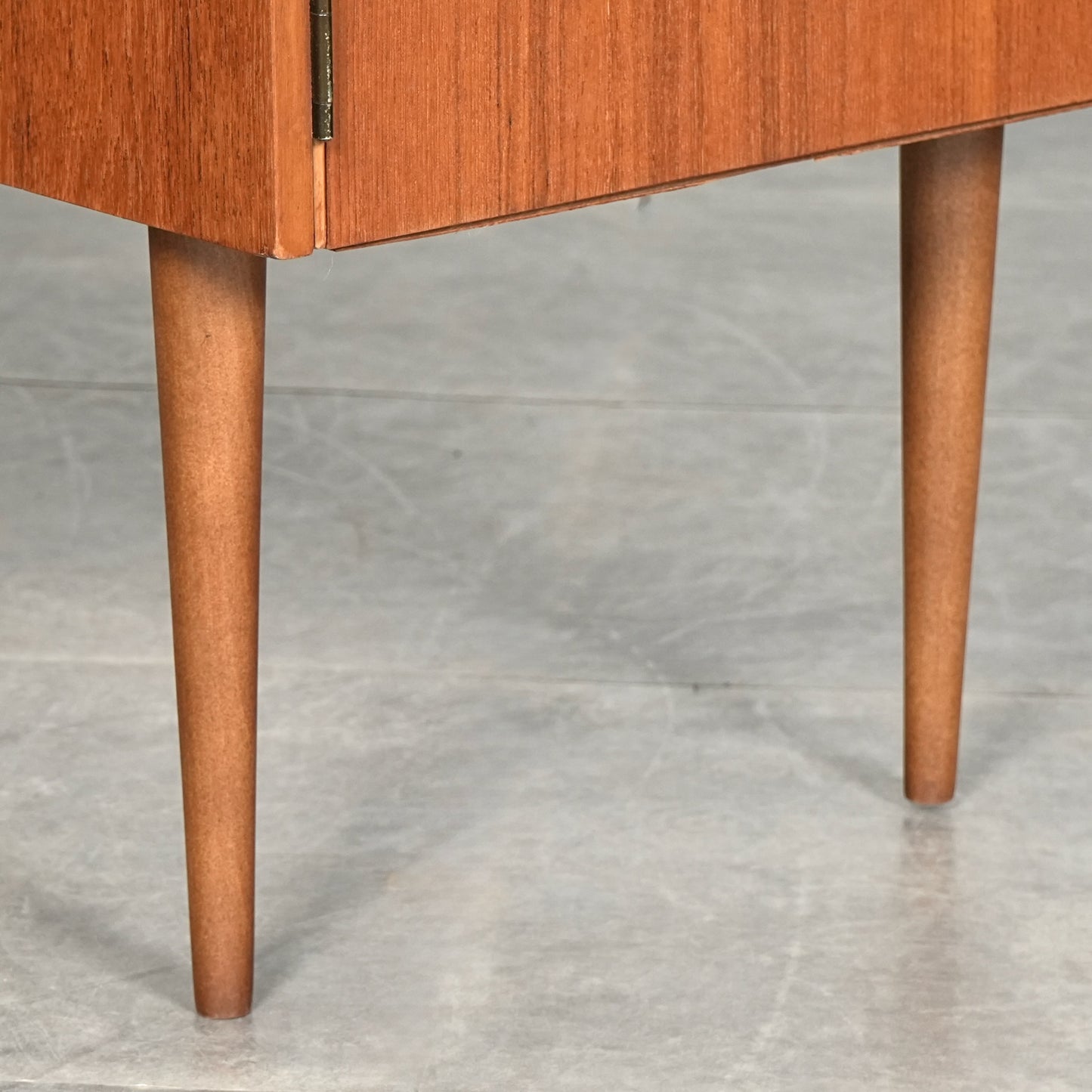 イギリスヴィンテージ サイドボード