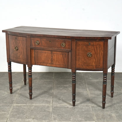 英国アンティーク サイドボード