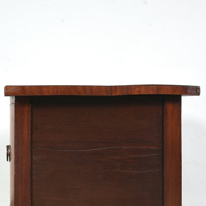 英国アンティーク サイドボード