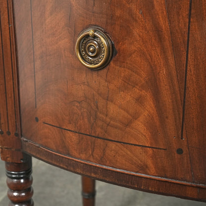 英国アンティーク サイドボード