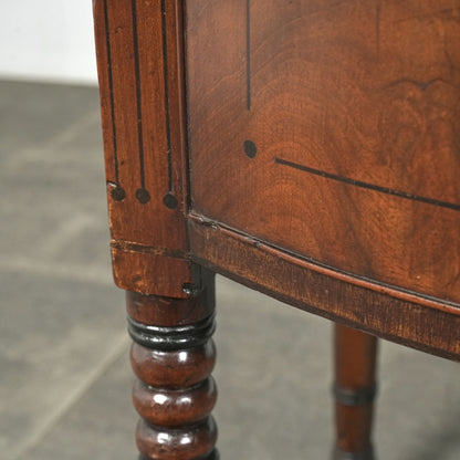 英国アンティーク サイドボード