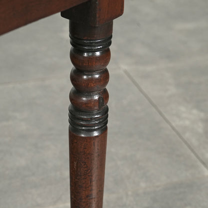 英国アンティーク サイドボード