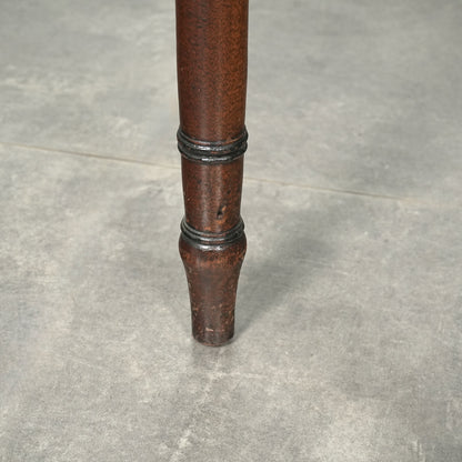 英国アンティーク サイドボード