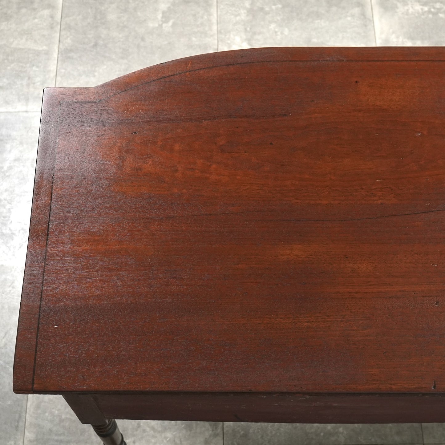 英国アンティーク サイドボード