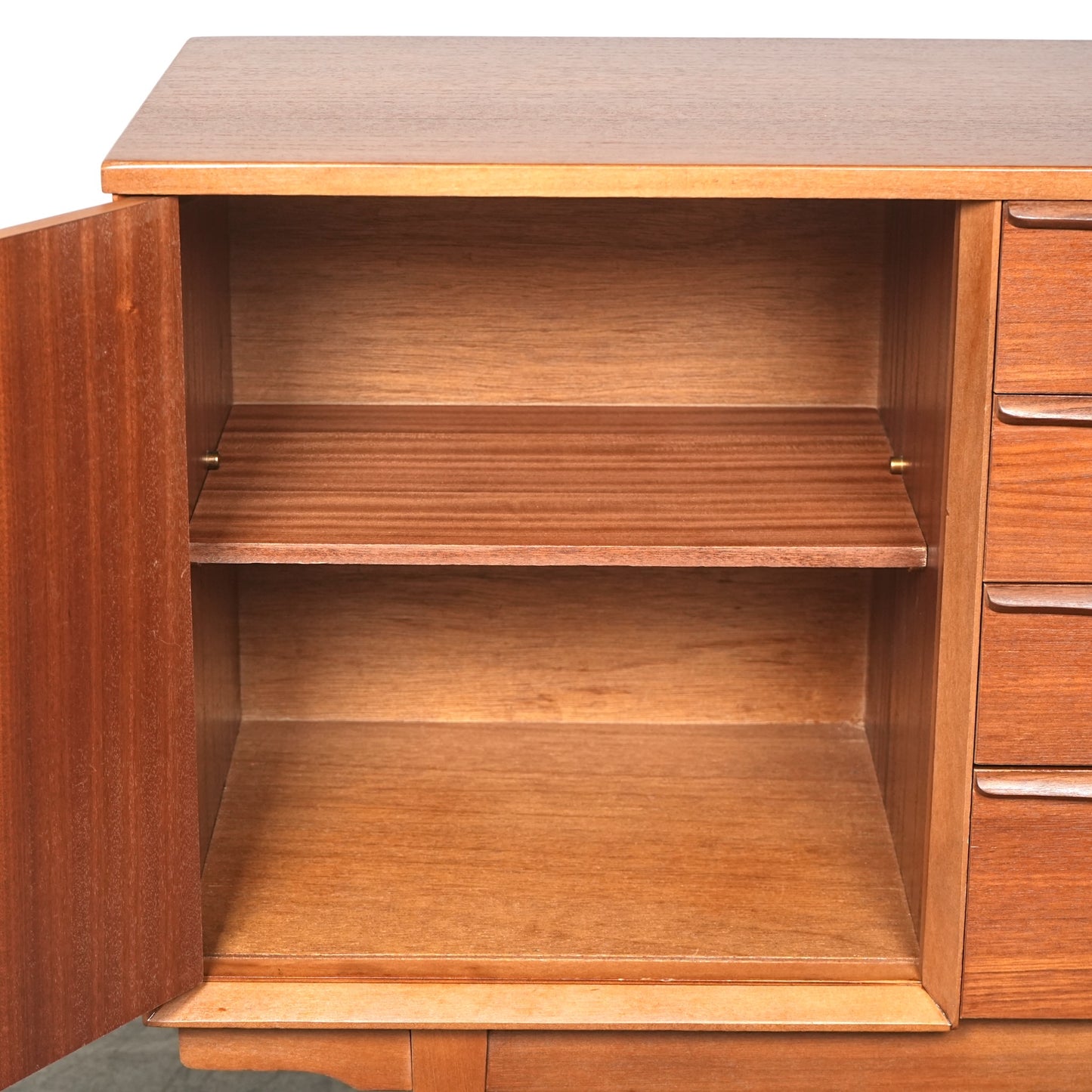 イギリスヴィンテージ サイドボード