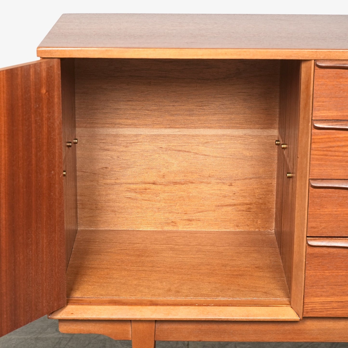 イギリスヴィンテージ サイドボード