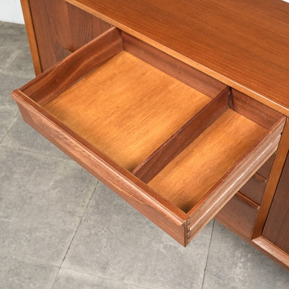 イギリスヴィンテージ サイドボード