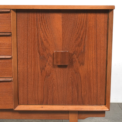 イギリスヴィンテージ サイドボード