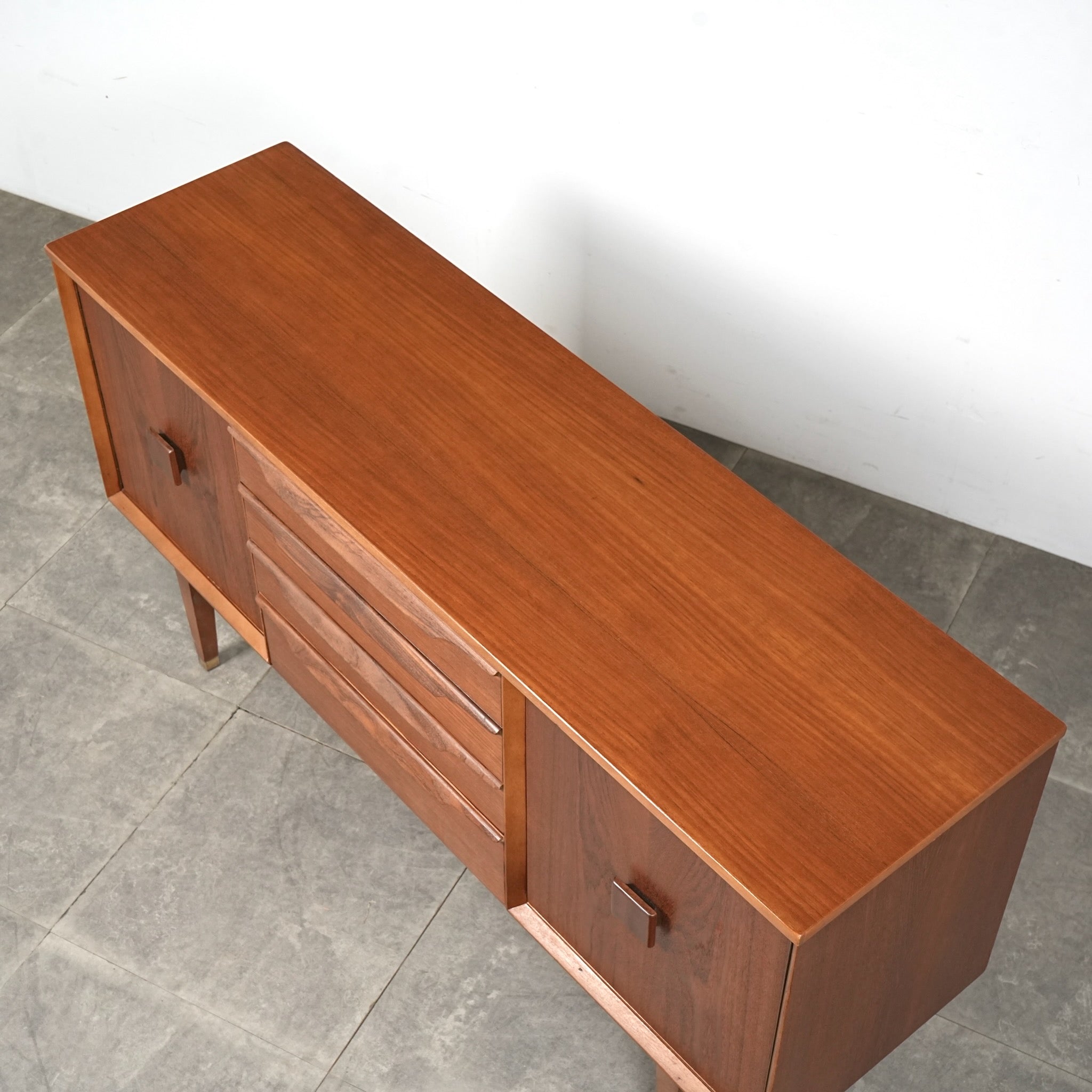 かんたろう様 イギリス ヴィンテージ ハーバート・E・ギブス サイド