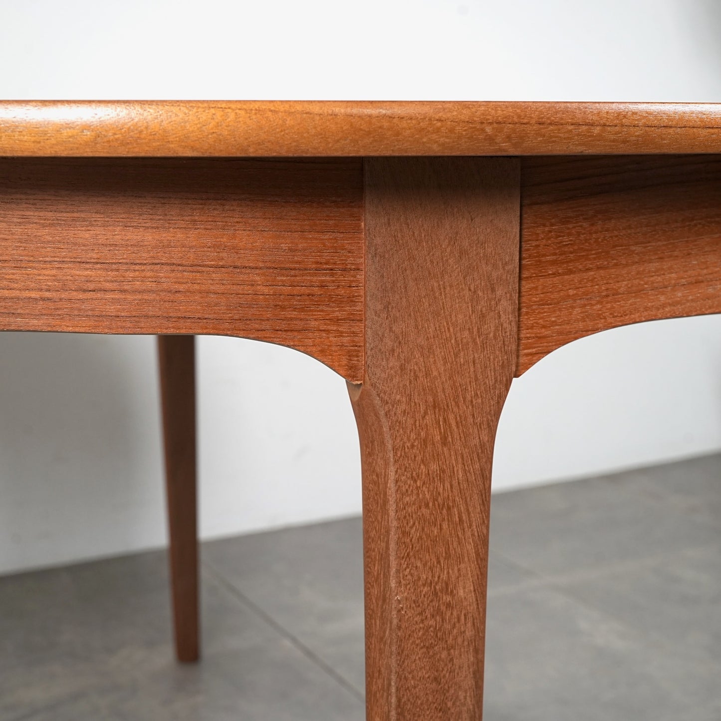 【NATHAN】エクステンション ラウンドテーブル