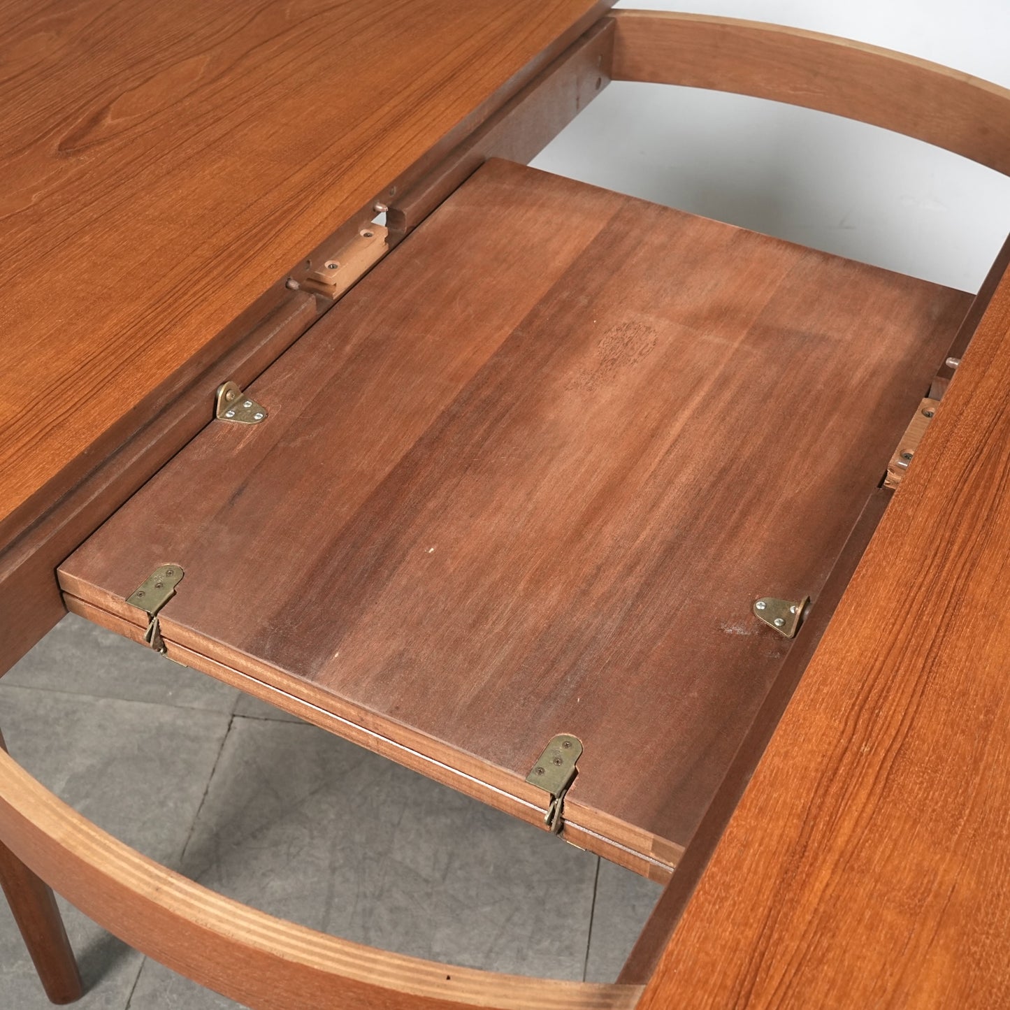 【NATHAN】エクステンション ラウンドテーブル