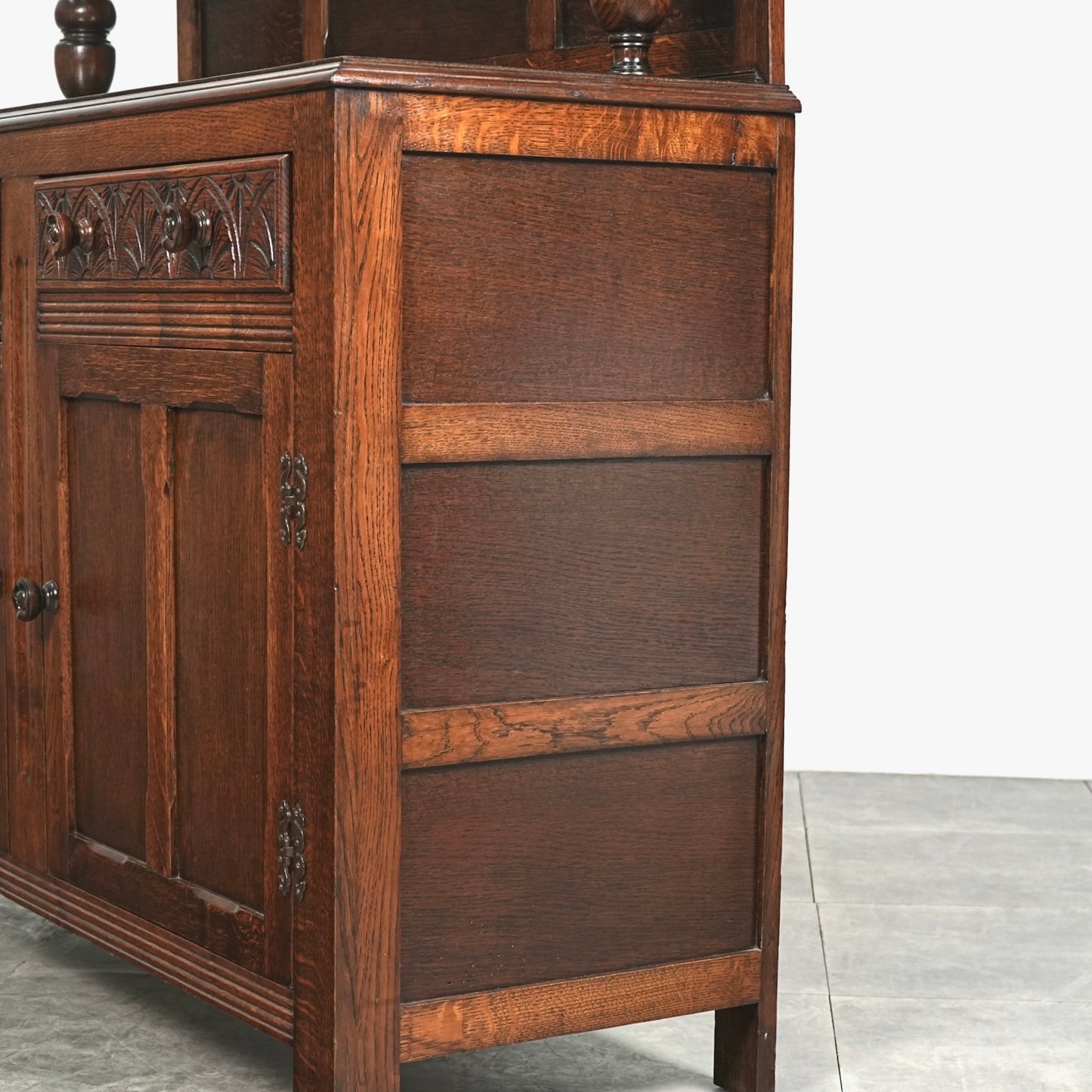 英国アンティーク キャビネット/サイドボード