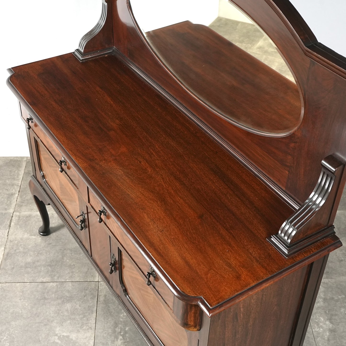 英国アンティーク ミラーバックサイドボード