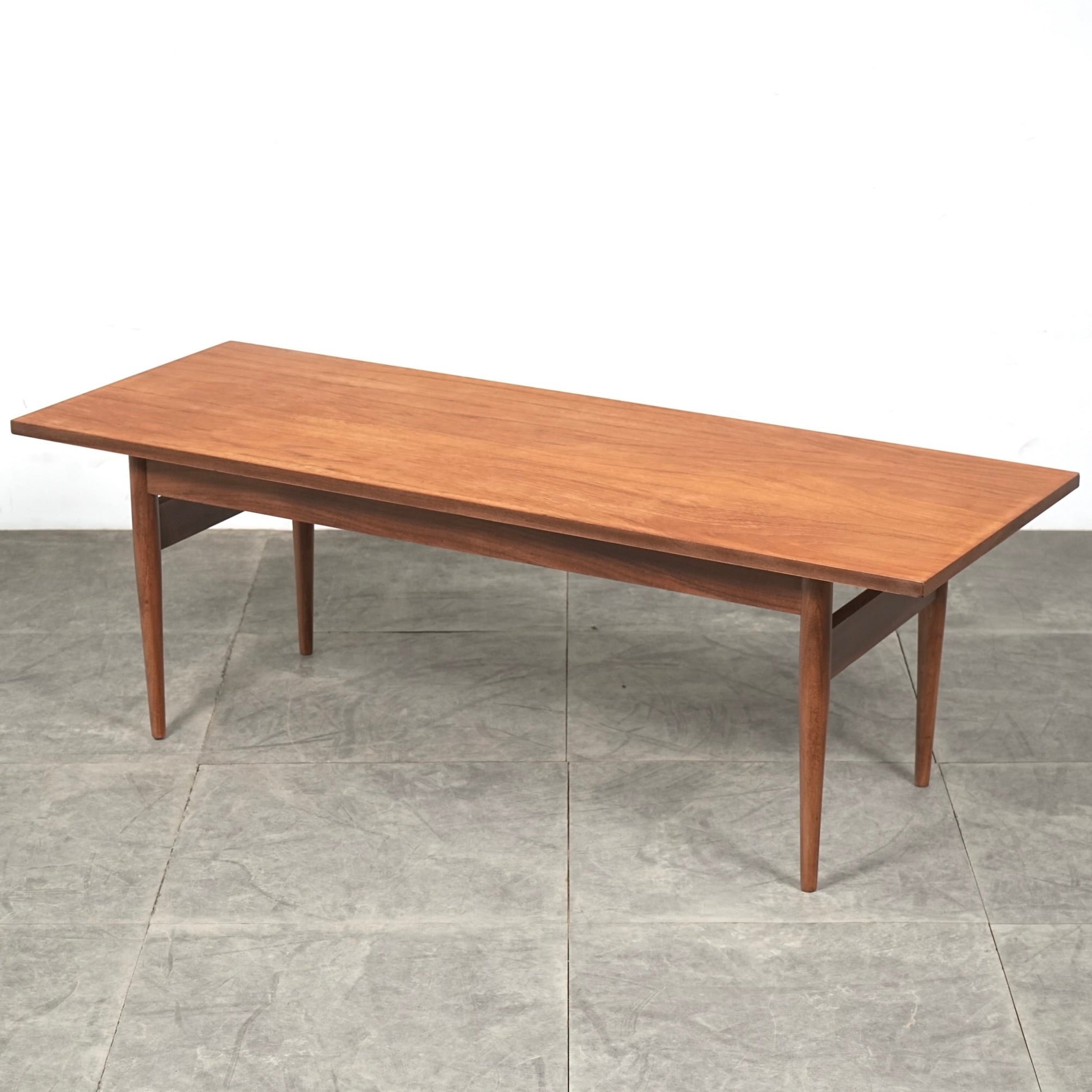 イギリスアンティーク　ローテーブル イギリスヴィンテージ ローテーブル – TIME HYPE