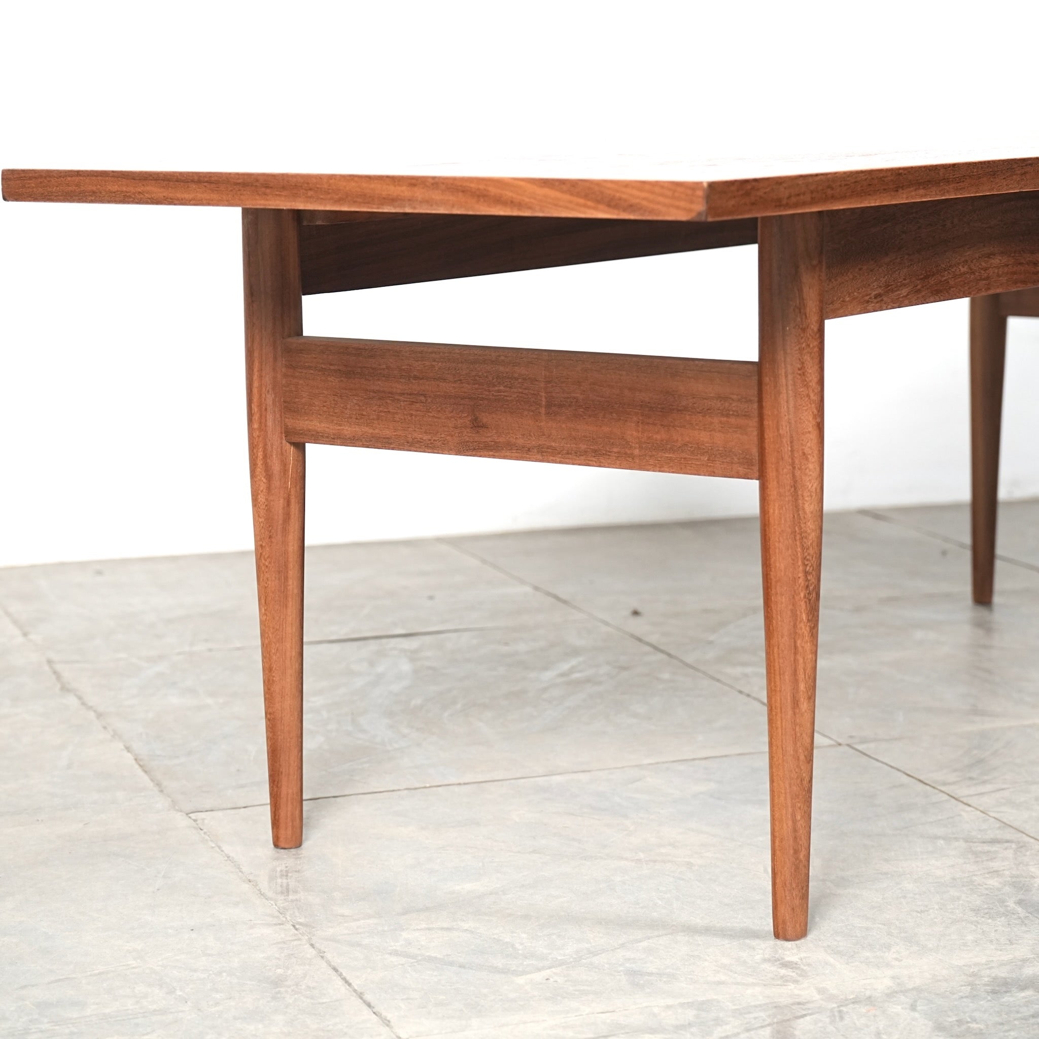 イギリスヴィンテージ ローテーブル – TIME HYPE