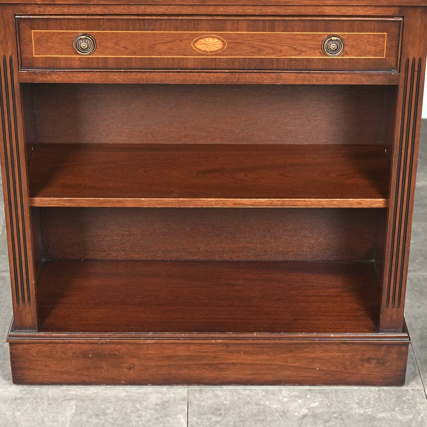 英国クラシック ヴィンテージ キャビネット