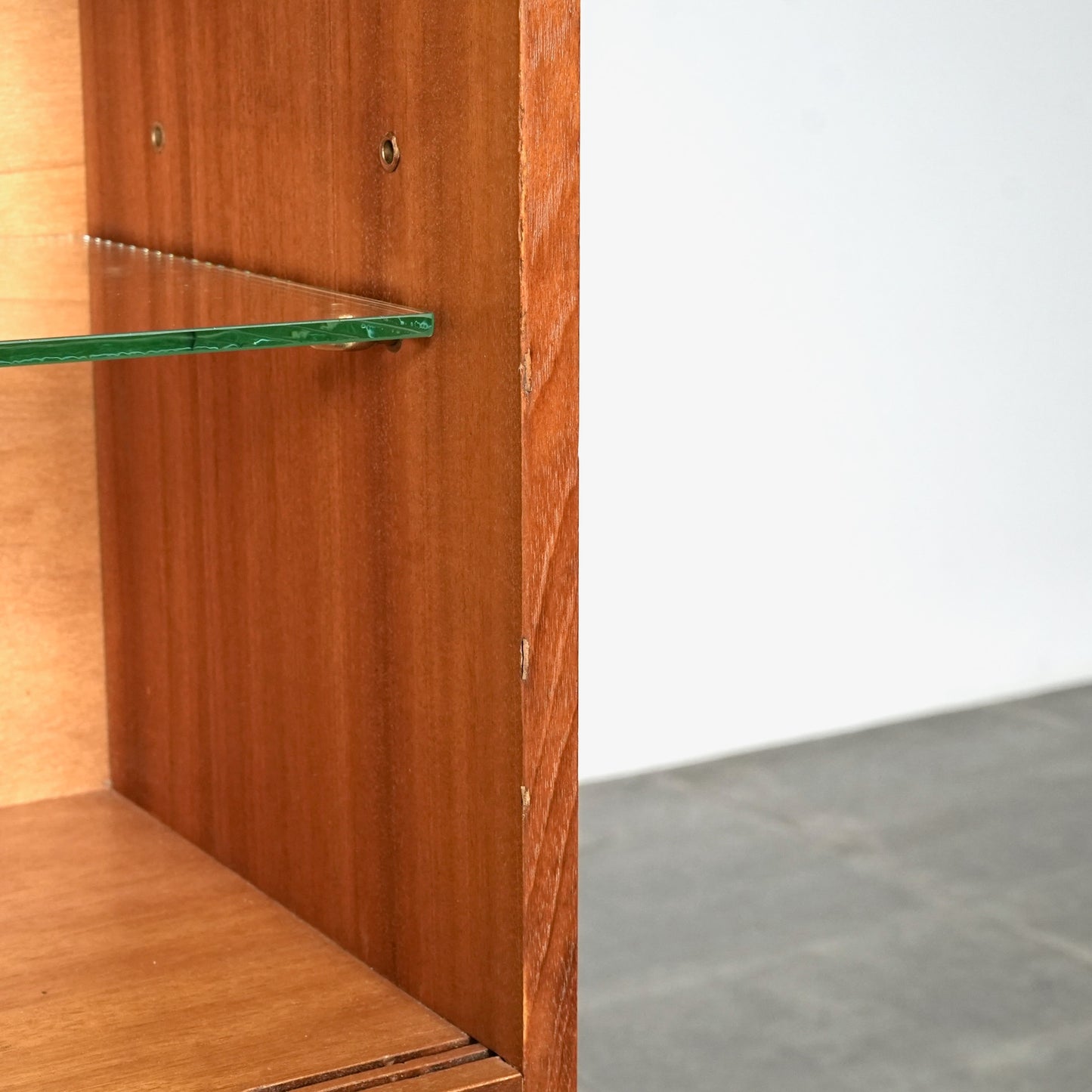 イギリスヴィンテージ ガラスキャビネット