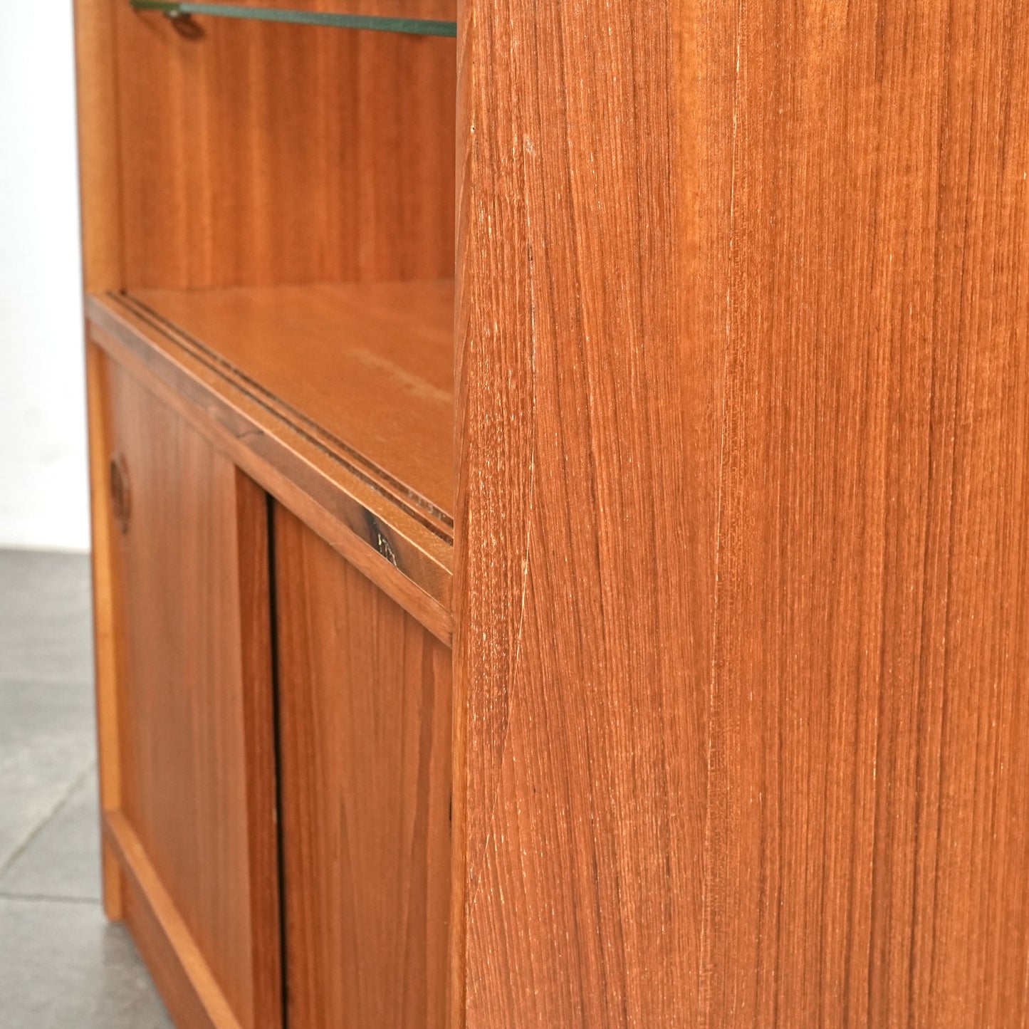 イギリスヴィンテージ ガラスキャビネット