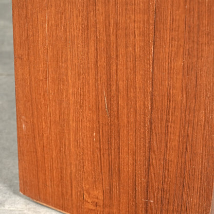 イギリスヴィンテージ ガラスキャビネット