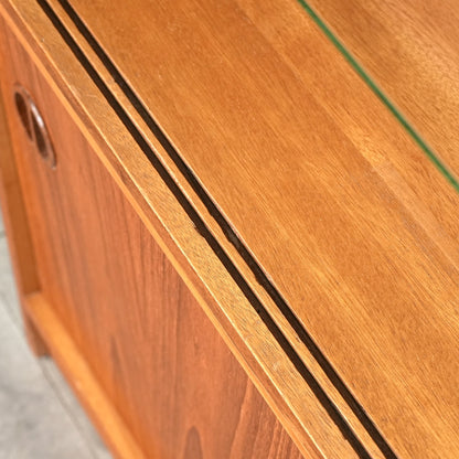 イギリスヴィンテージ ガラスキャビネット