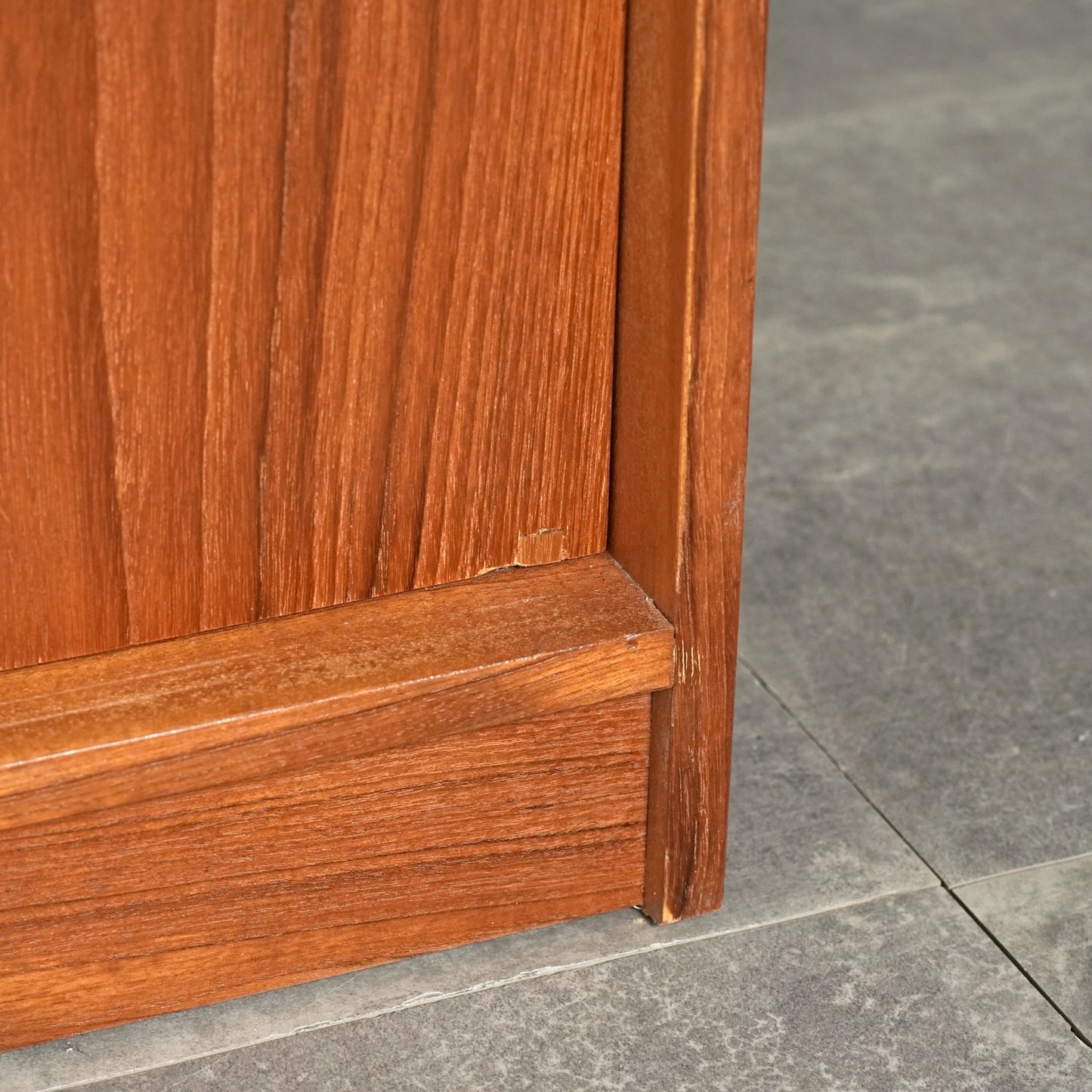 イギリスヴィンテージ ガラスキャビネット