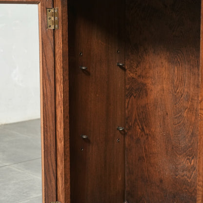 英国アンティーク ガラスキャビネット