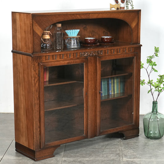 英国アンティーク ガラスキャビネット