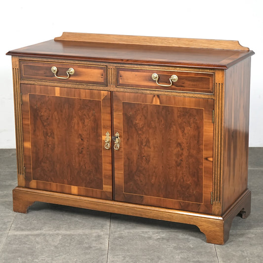 英国クラシック ヴィンテージ キャビネット