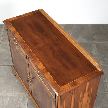 英国クラシック ヴィンテージ キャビネット