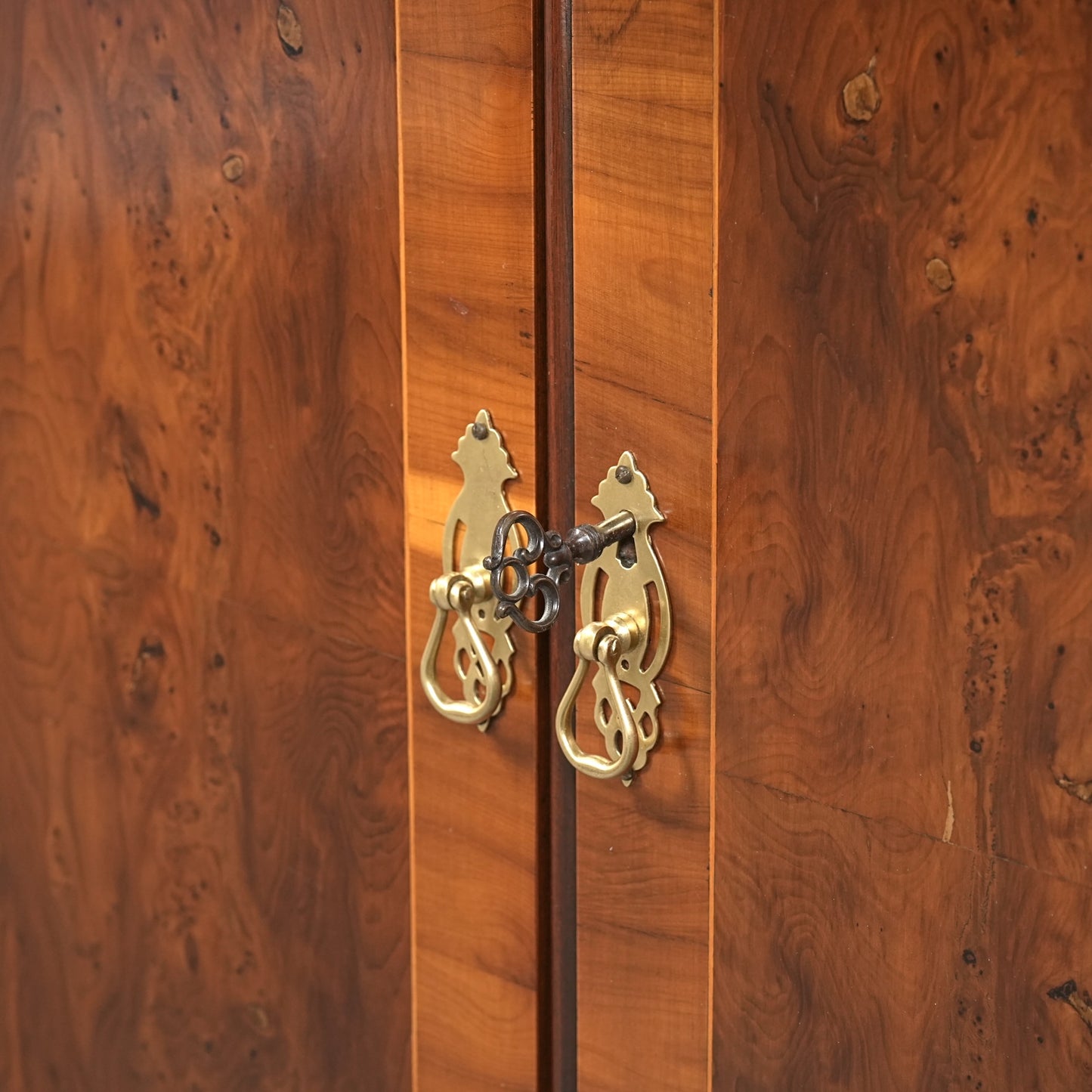 英国クラシック ヴィンテージ キャビネット